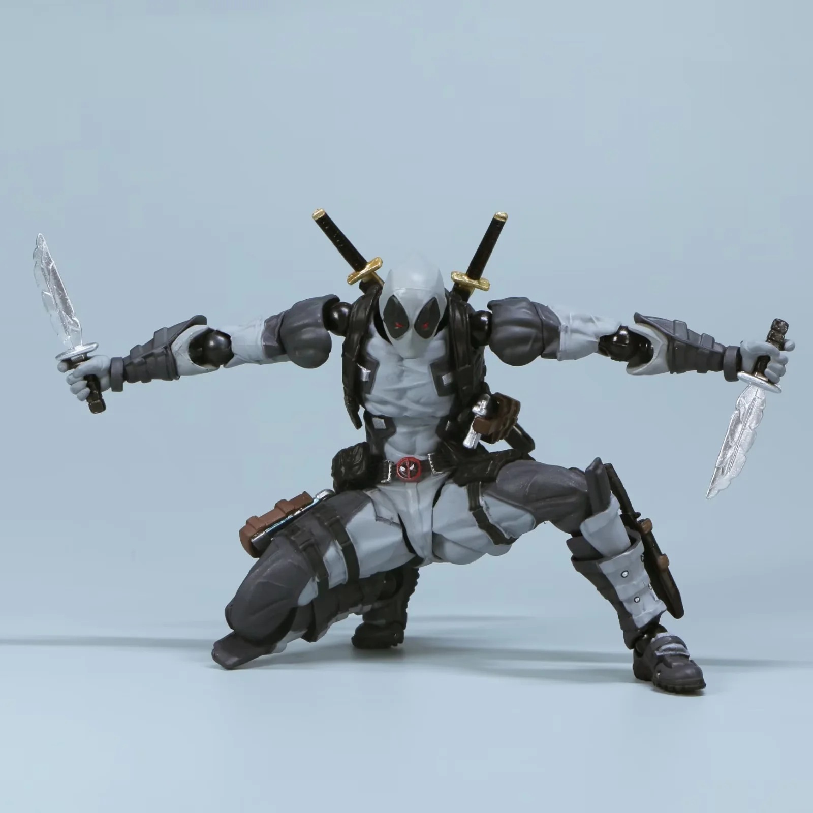 ฟิกเกอร์แอคชั่นสุดเจ๋ง ยามากูต - Model Kit Iron Man Mark 50 บทวิจารณ์และราคา